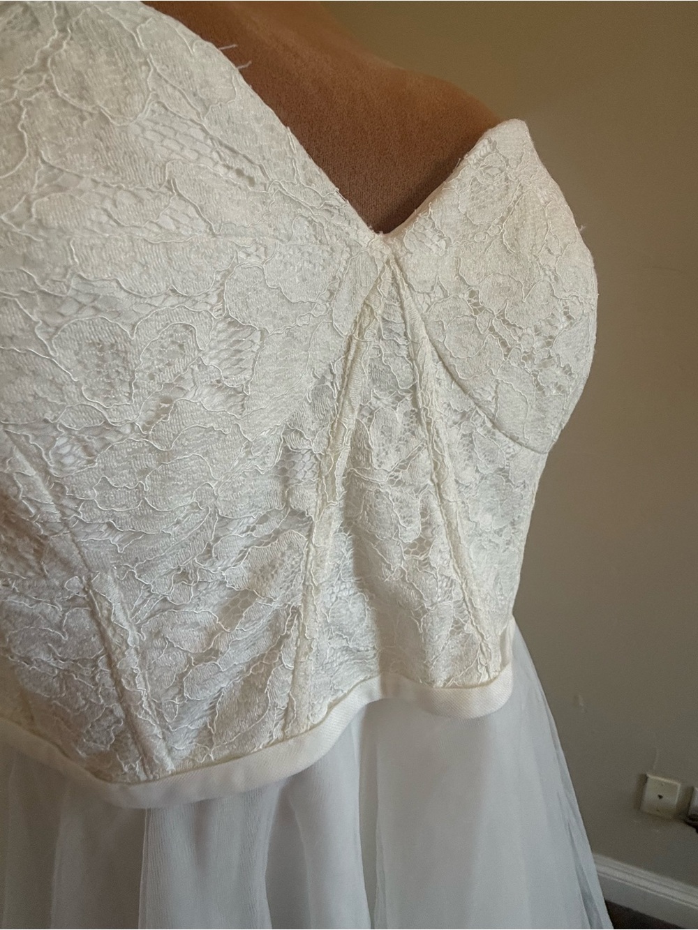 David's Bridal White Strapless Lace Sweetheart Tulle Midi Dress - Picture 7 of 7